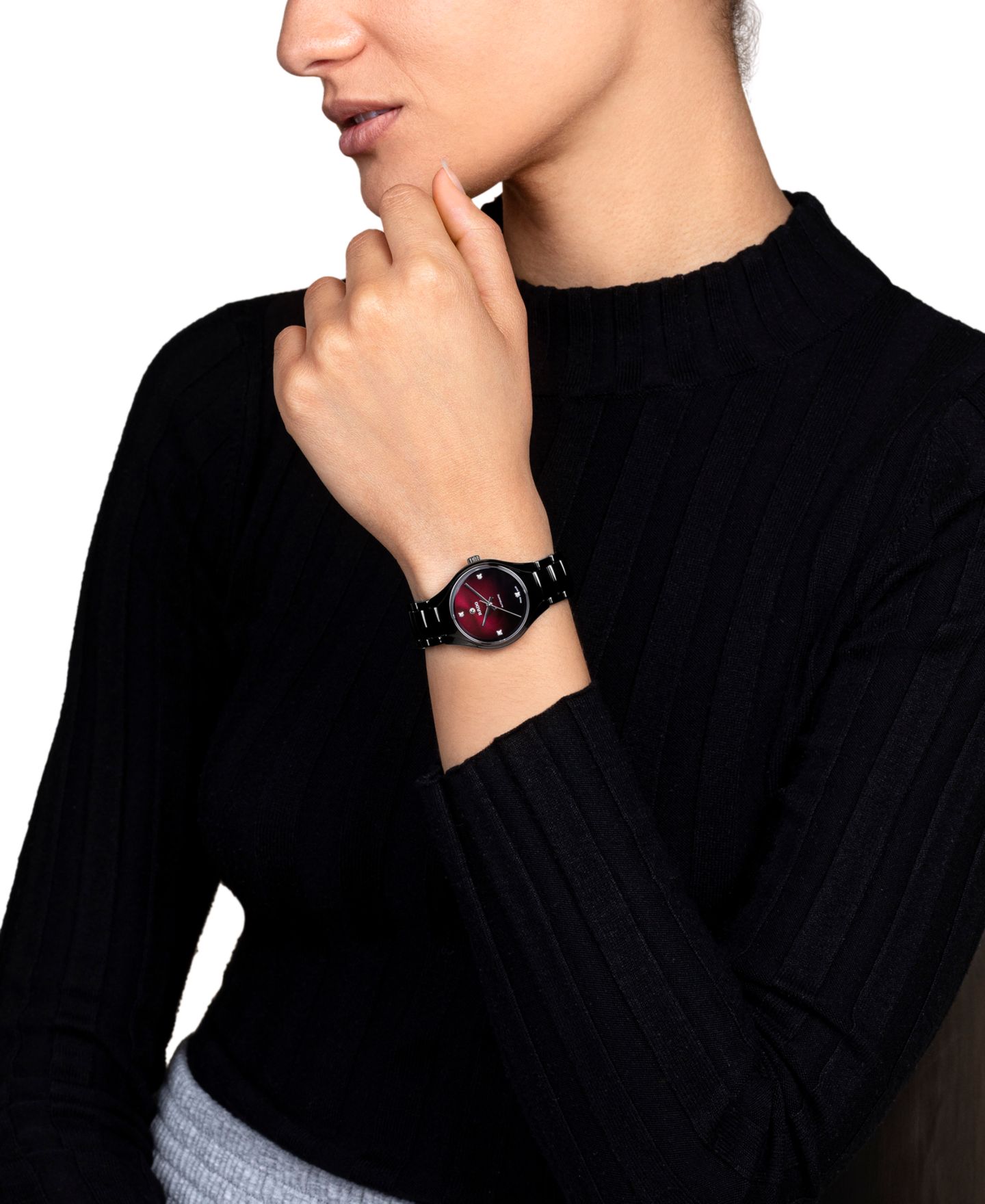 Женские часы Rado Swiss Automatic True Diamond Accent Black High-Tech Ceramic Bracelet Watch 30mm — фото 3