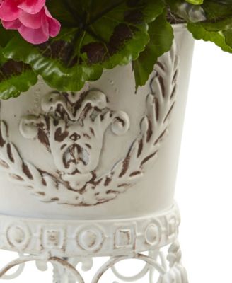 Geranium UV-Resistant Indoor/Outdoor Artificial Plant in Metal Planter 