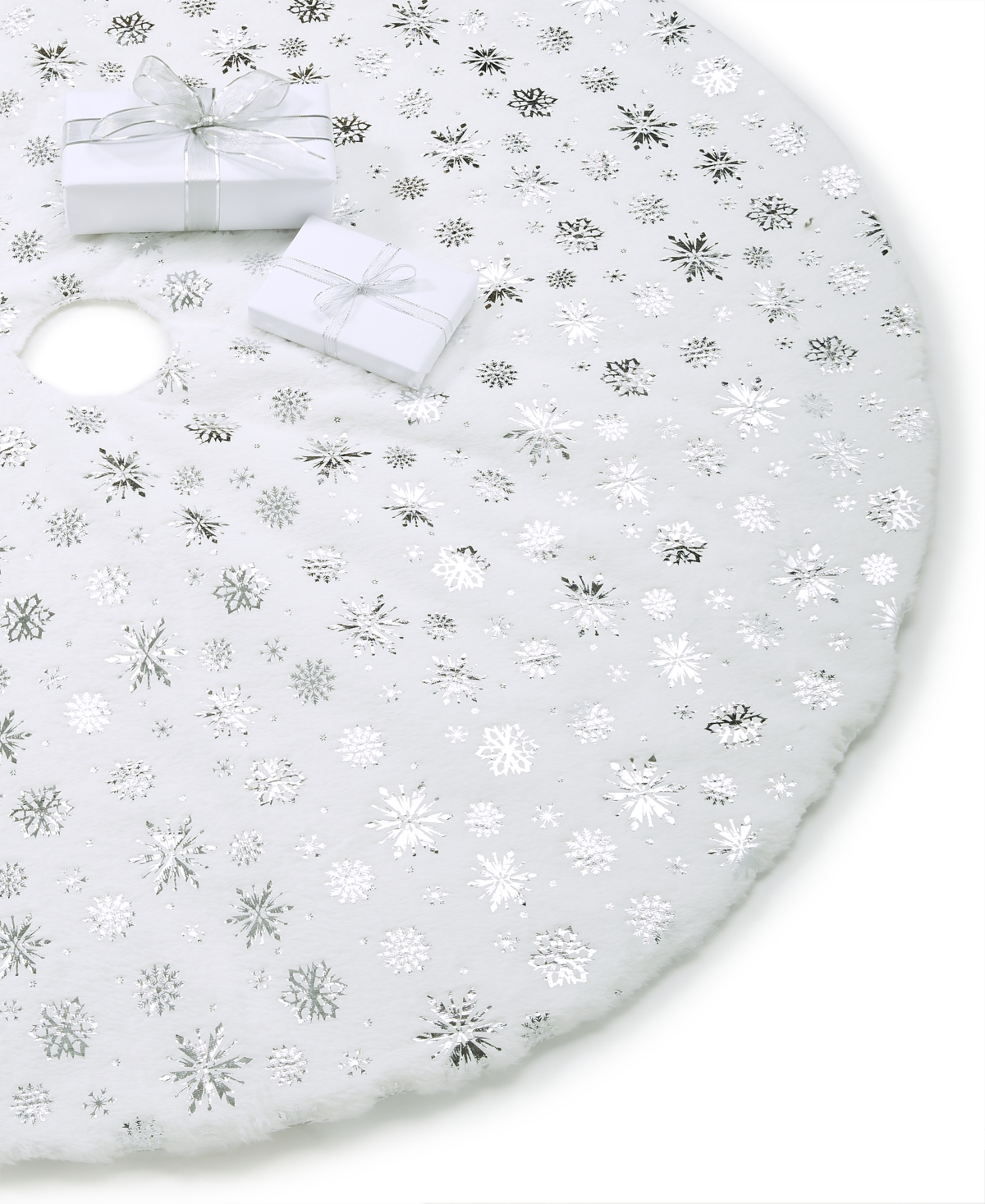 HOLIDAY LANE WHITE SNOWFLAKE TREE SKIRT, CREATED FOR MACY'S 