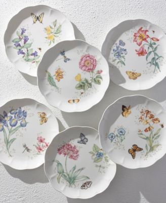 Butterfly Meadow 18 Pc. Dinnerware Set, Service for 6
