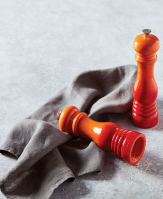 Pepper Mill with Adjustable Grind Setting