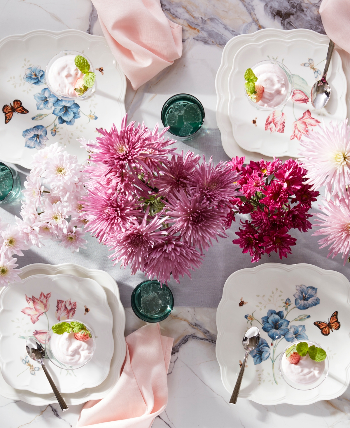 Lenox Butterfly Meadow Square 18 Pc. Dinnerware Set, Service for 6, Exclusively at Macy's - Multi and White