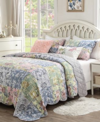 Emma Traditional Floral Print 3 Piece Quilt Set, Full/Queen