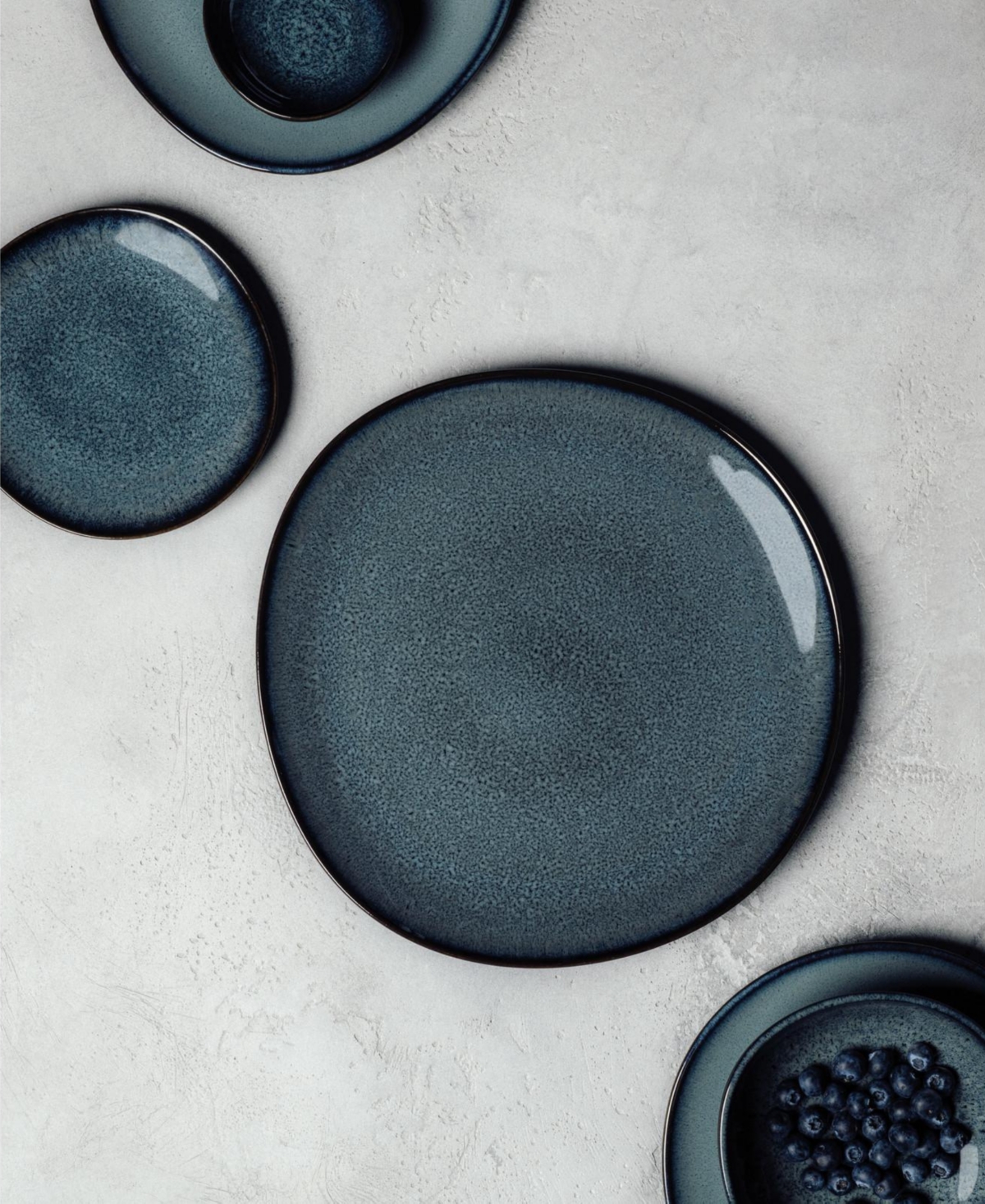 Villeroy & Boch Villeroy Boch Lave Serving Platter In Gray