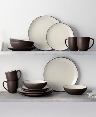 Colorwave Coupe 16 Pc. Dinnerware Set, Service for 4