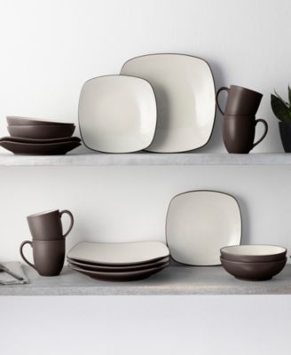 Colorwave Square 16 Pc. Dinnerware Set, Service for 4