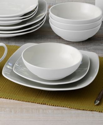 Colorwave Square 16 Pc. Dinnerware Set, Service for 4