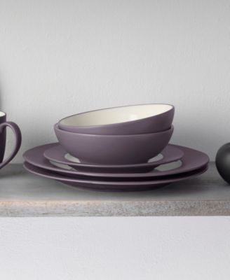 Colorwave Rim 16-Pc. Dinnerware Set, Service for 4