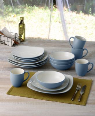 Colorwave Square 16 Pc. Dinnerware Set, Service for 4