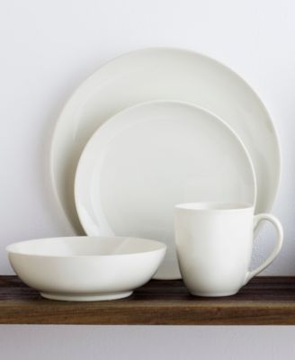 Colorwave Naked Coupe 16 Pc. Dinnerware Set, Service for 4