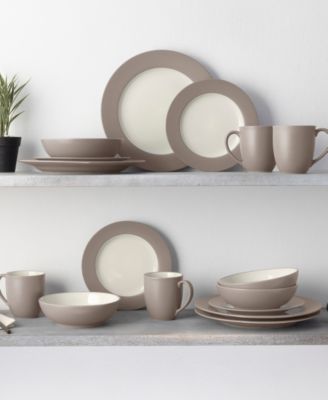 Colorwave Rim 16-Pc. Dinnerware Set, Service for 4
