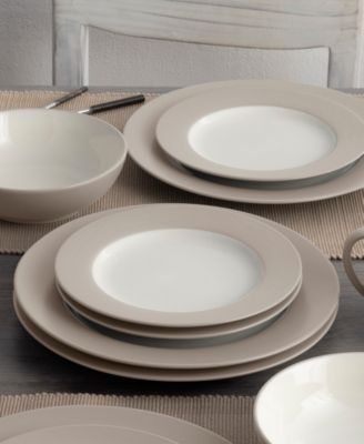 Colorwave Rim 16-Pc. Dinnerware Set, Service for 4