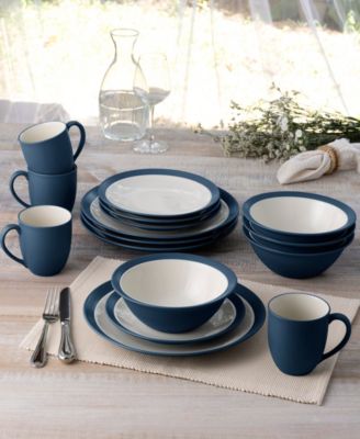 Colorwave Curve 16 Pc. Dinnerware Set, Service for 4