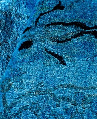 Fine Vibrance M1656 9'3" x 9'7" Square Area Rug