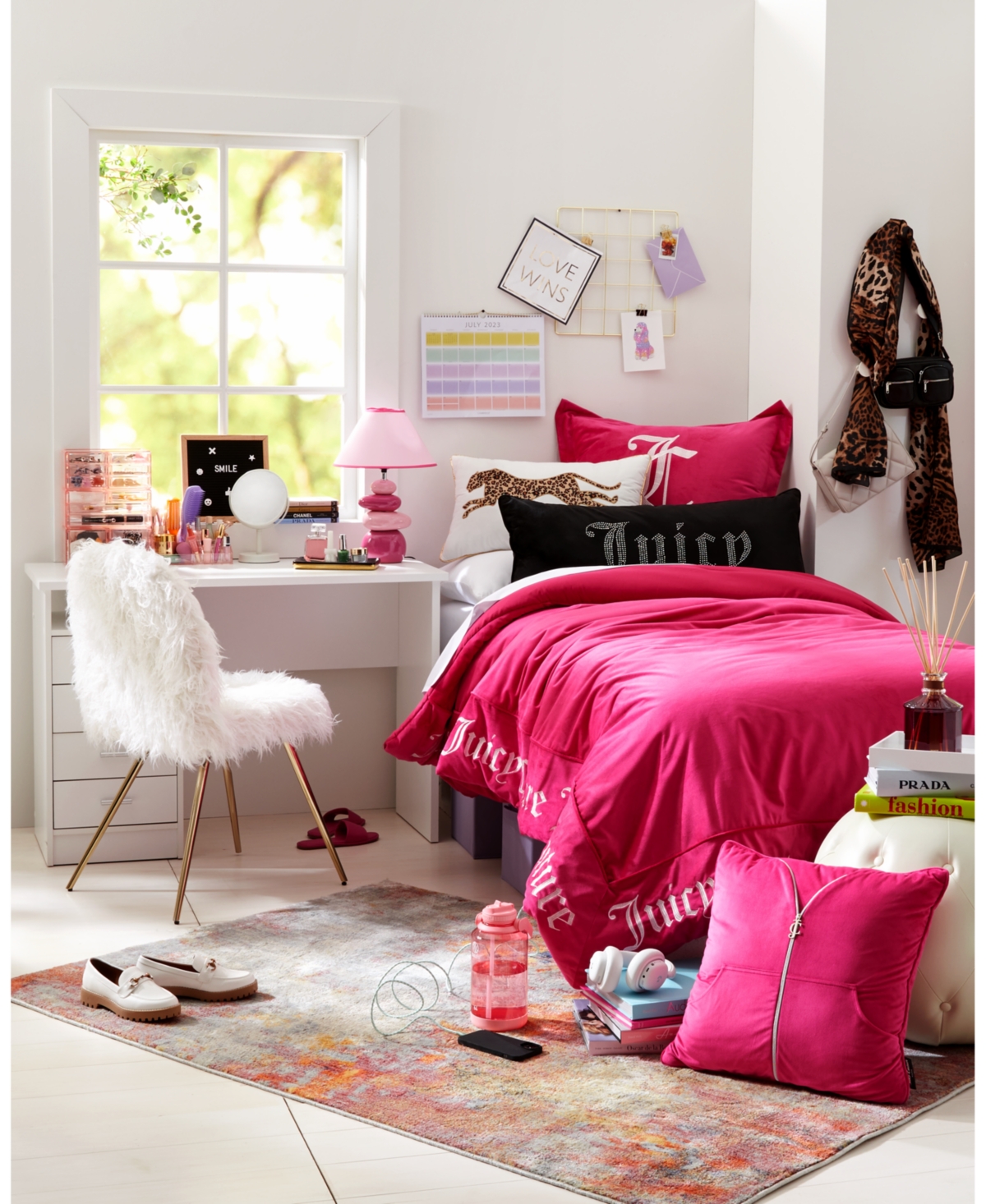 Juicy Couture Reversible Velvet Comforter Set, King In Hot Pink