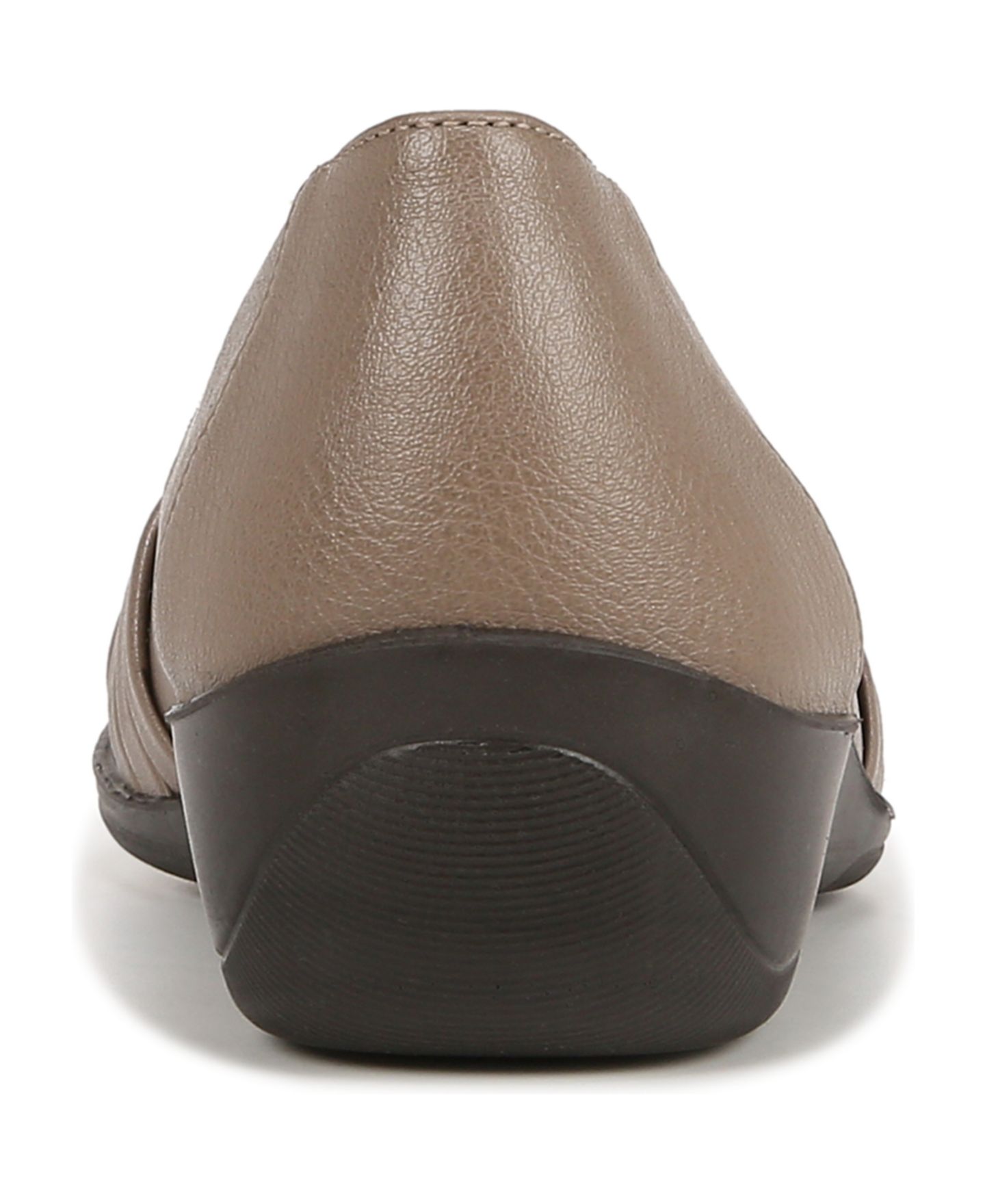 Женские балетки LifeStride Incredible Slip On Ballet Flats, цвет: Бежевая искусственная кожа — фото 3
