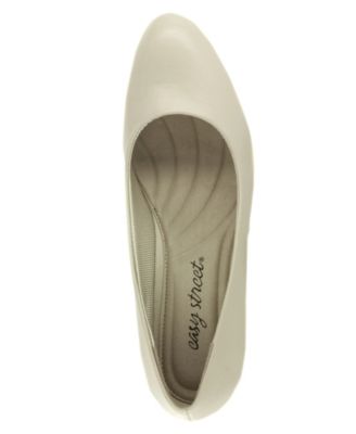 Women's Fabulous Slip-On Pumps