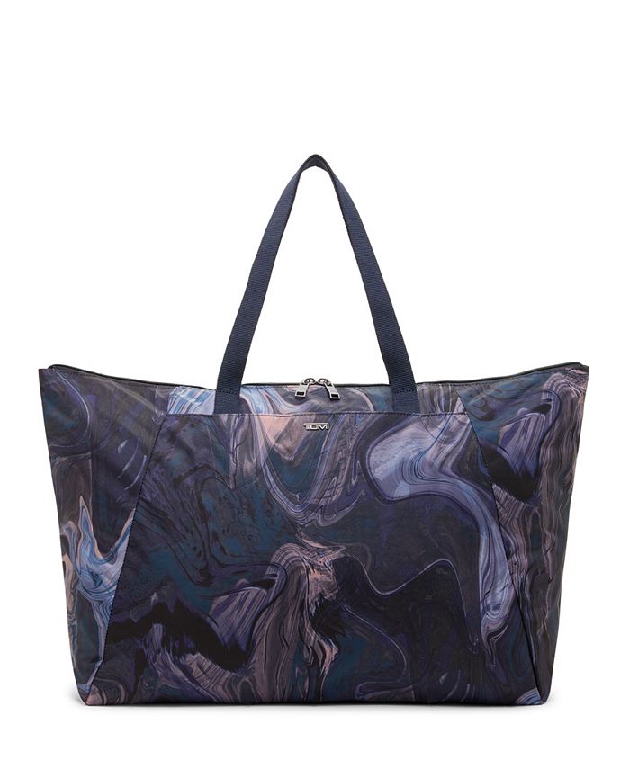 Just in 2025 case tote