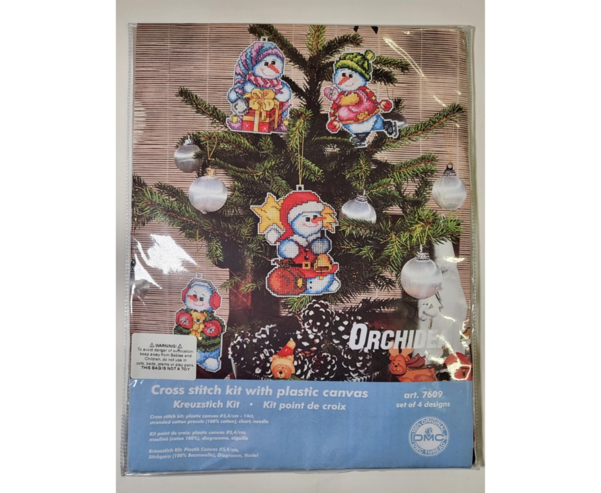 Counted cross stitch kit with plastic canvas "Snowmen" set of 4 designs 7609 - Assorted Pre-pack