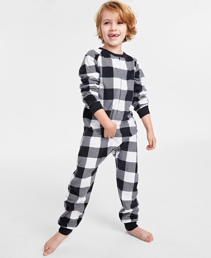 Macy's Style Crew  christmas family pajamas