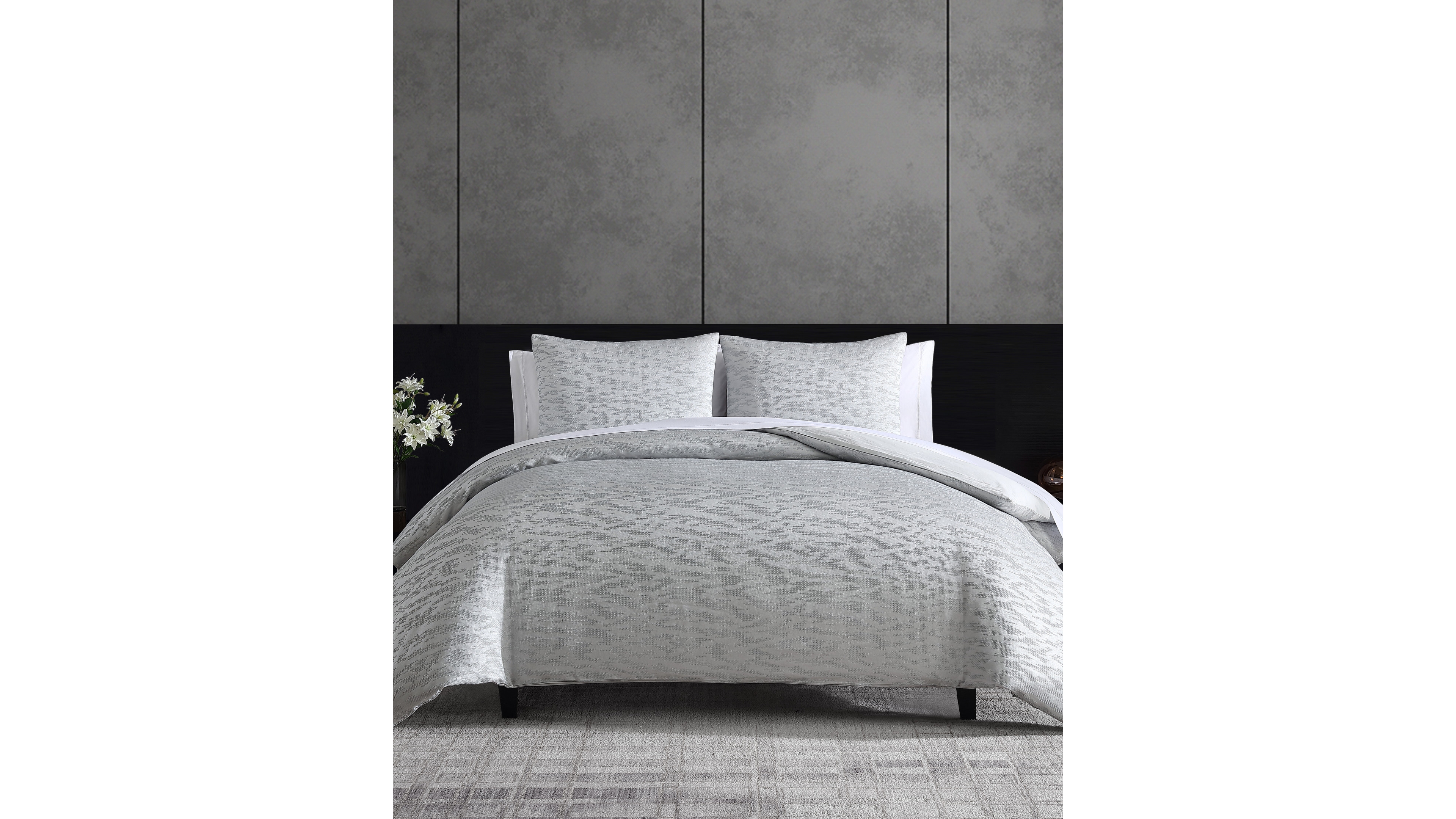 Vera Wang Illusion 3 Piece Comforter Set, Queen