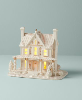 Mistletoe Park Lighted Farmhouse Figurine