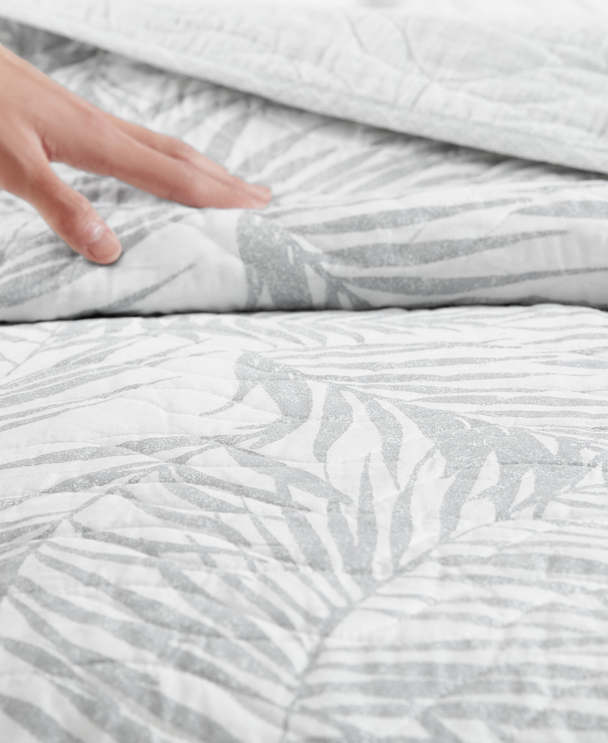 Closeout! Tommy Bahama Home Palmday Cotton Reversible 3 Piece Quilt Set