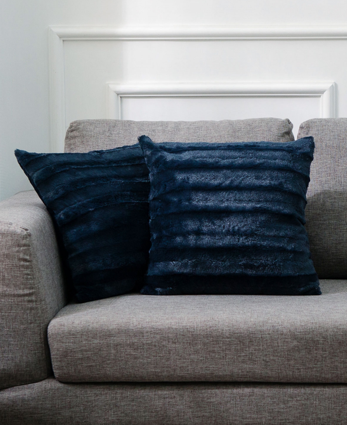 Cheer Collection Plush Reversible Faux Fur 2-Pack Decorative Pillow, 24