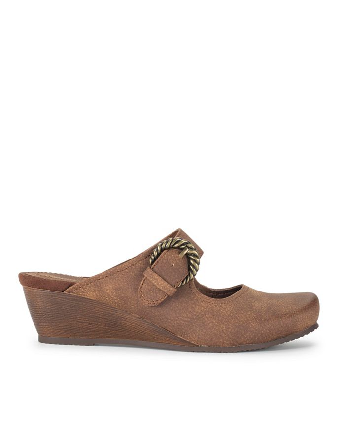 baretraps mules