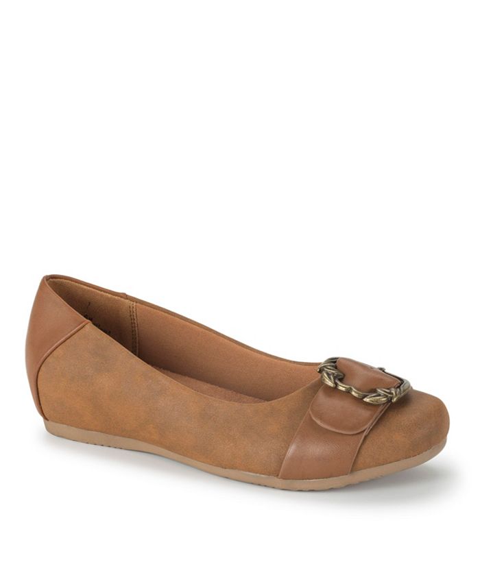 Macys outlet baretrap shoes
