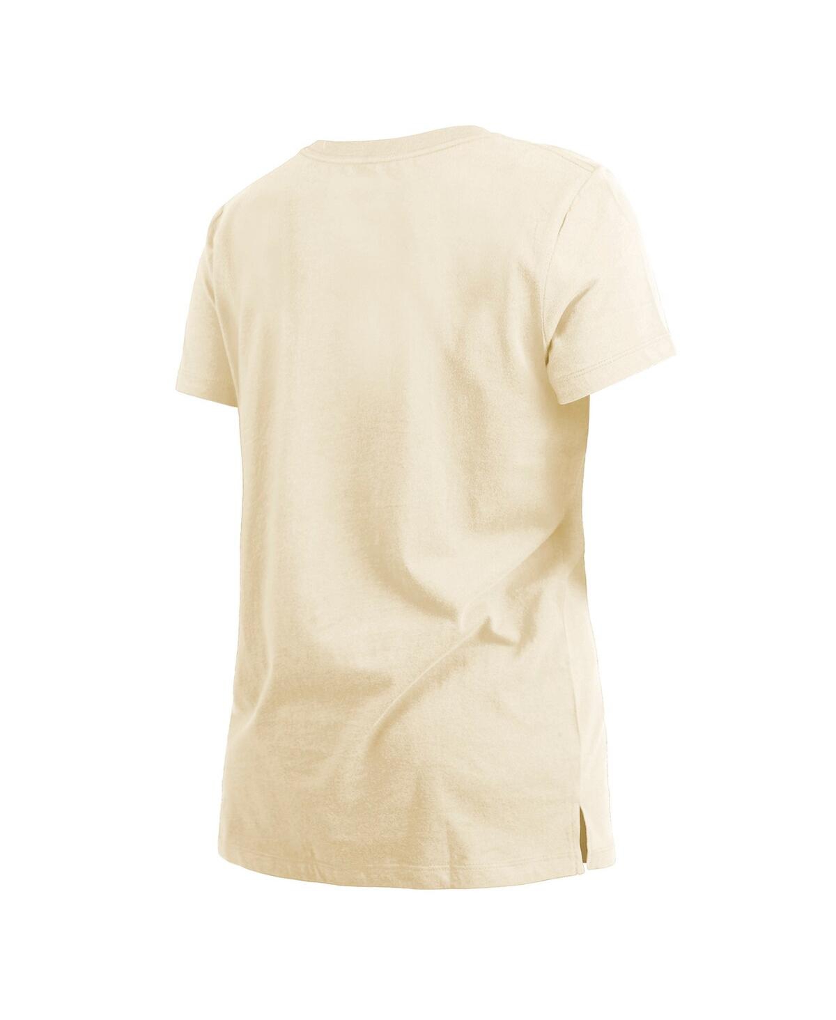 NEW ERA WOMEN'S NEW ERA CREAM NEW ENGLAND PATRIOTS CHROME SIDELINE T-SHIRT 