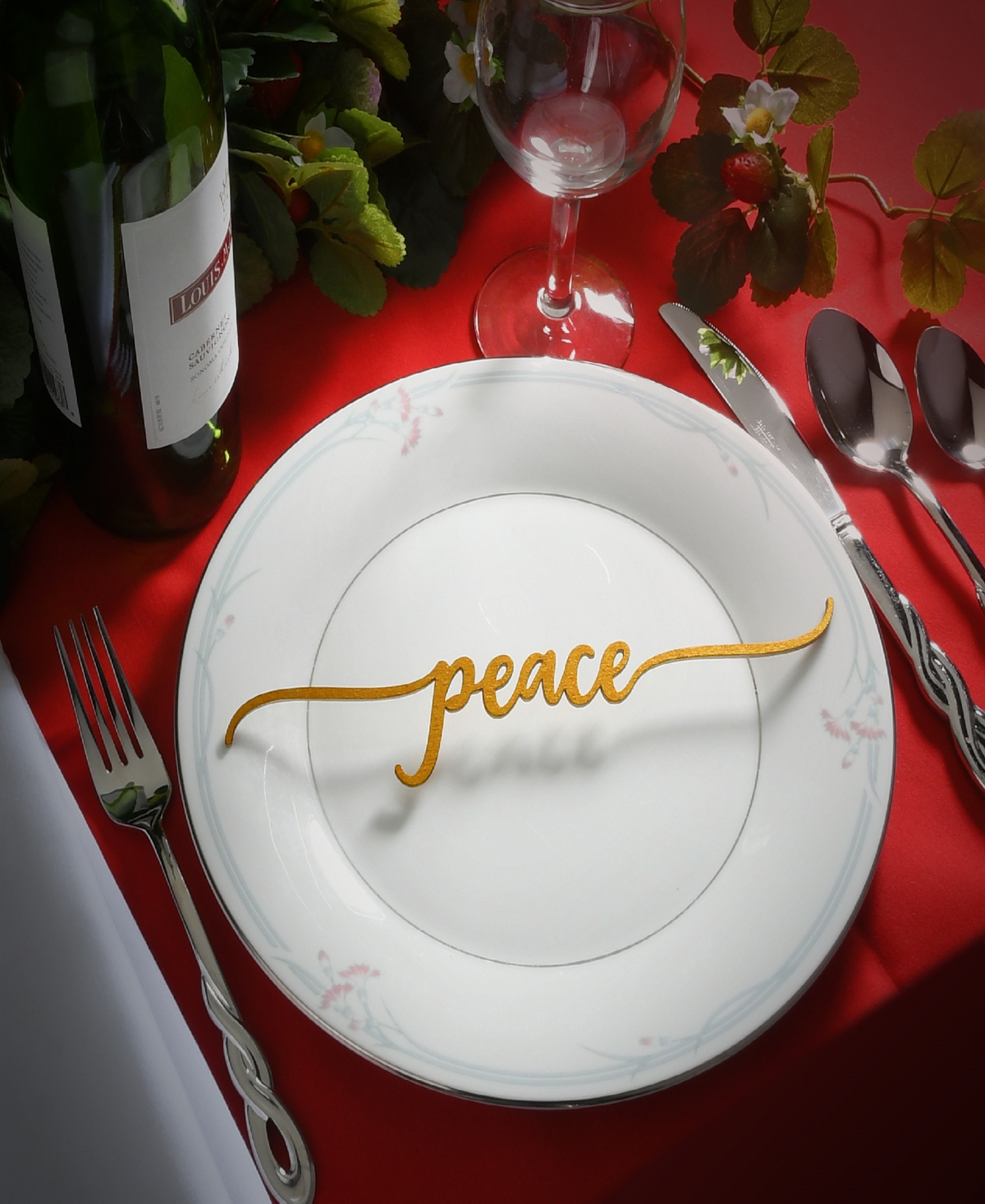 Shop National Tree Company 6-piece Christmas Place Setting Message Decor In Gold