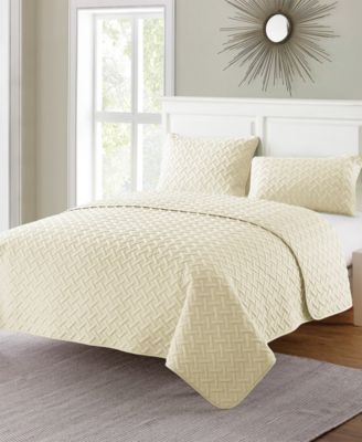 Nina Embossed 3-Pc.Quilt Set, Full/Queen
