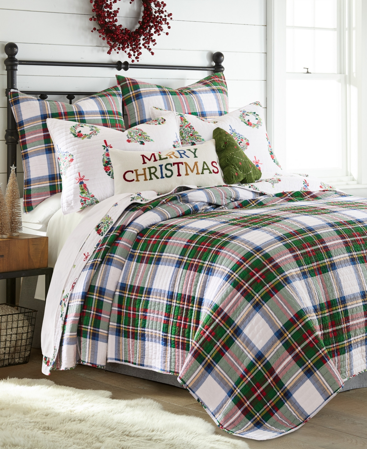 Levtex Festive Baubles Reversible 3-Pc. Quilt Set, King/California King
