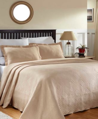 Geometric Fret Textured Jacquard Matelasse All-Season 3-Piece Bedspread Set, Full