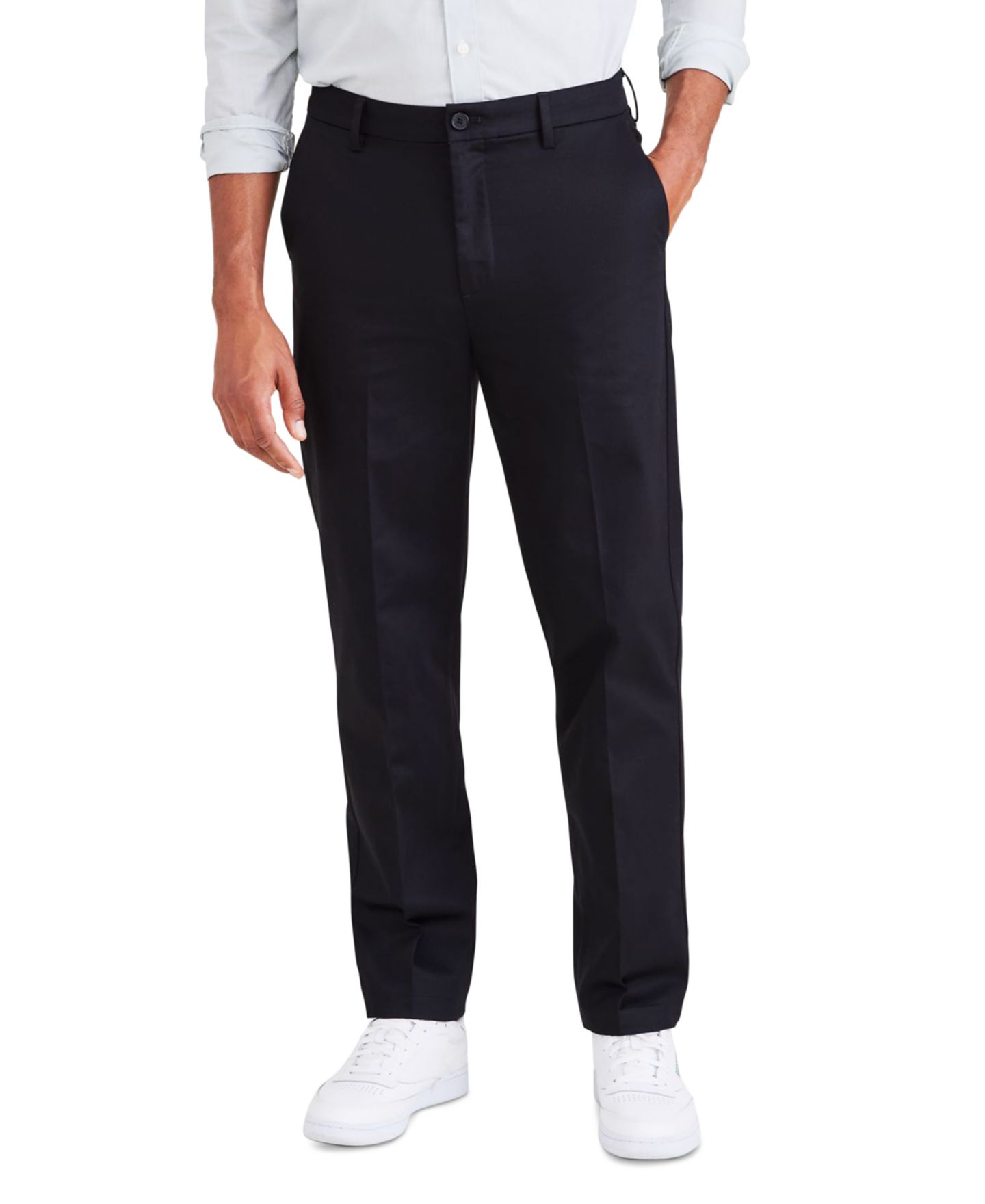 Мужские брюки Dockers Signature Straight Fit Iron Free Khaki Pants with Stain Defender, цвет: Чёрный — фото 1