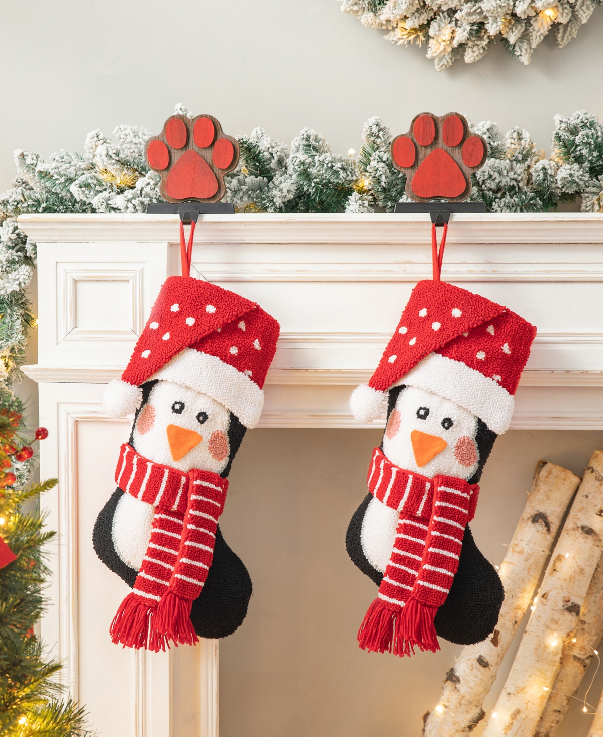 Glitzhome 2 Pack L Hooked Stocking, 3D Penguin