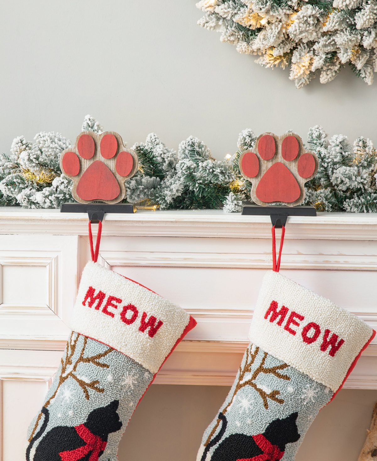 Glitzhome 2 Pack H Wooden and Metal Paw Stocking Holder