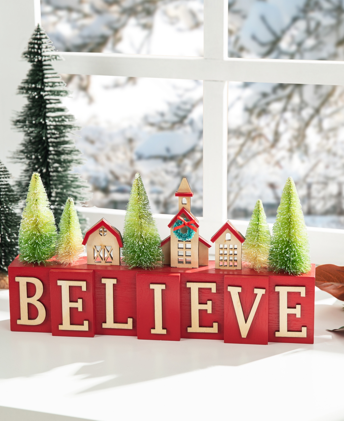 Glitzhome 14" L Christmas Wooden House Or Brush Trees Table Decor In Multi