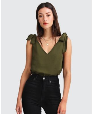 Women's Feel For You V Neck Top