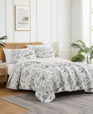 Shop Southshore Fine Linens Bayberry Oversized Quilt Set In Off-white