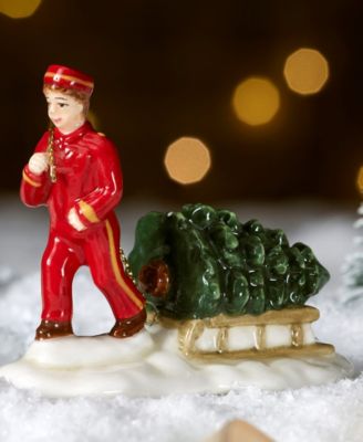 Christmas Tree Vintage Hotel with Bell Hop Set