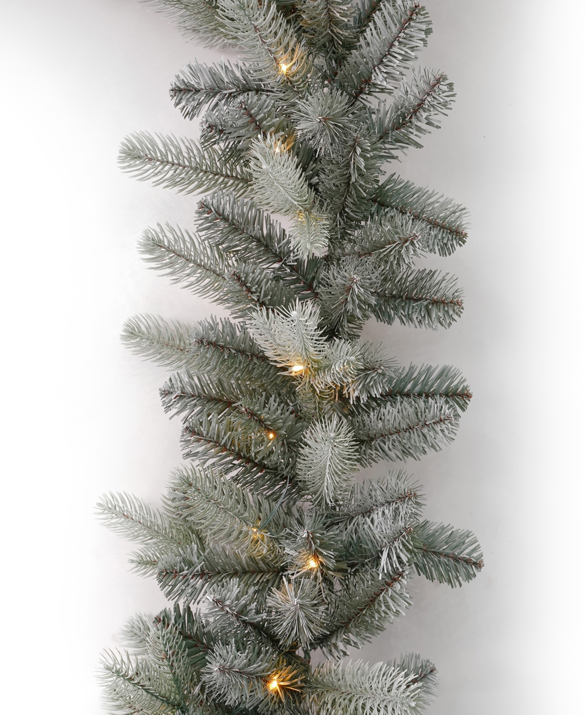 Seasonal Spruce Pre-Lit Pe Mixed Pvc Garland, 258 Tips, 50 Warm Led with Battery Operated
