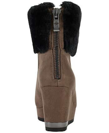 Dkny daisy wedge on sale booties