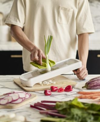 Multi-Grip Mandoline with Precision Food Grip