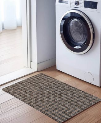 Hinton Washable HN1 1'8" x 2'6" Area Rug