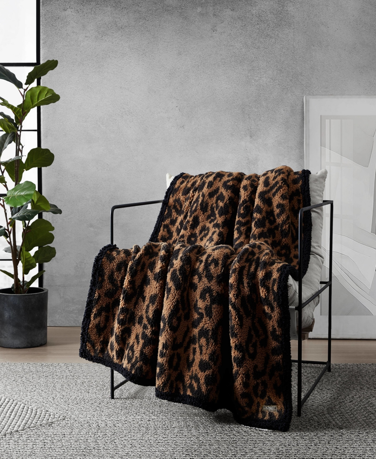 Kenneth Cole Reaction Hudson Leopard Sherpa Throw, 60" X 50" In Brown Black