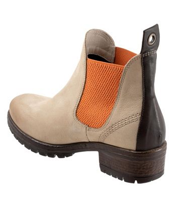 Bueno Women's Cora Ankle Boots – Nubuck Leather With Grommet & Cutout Details