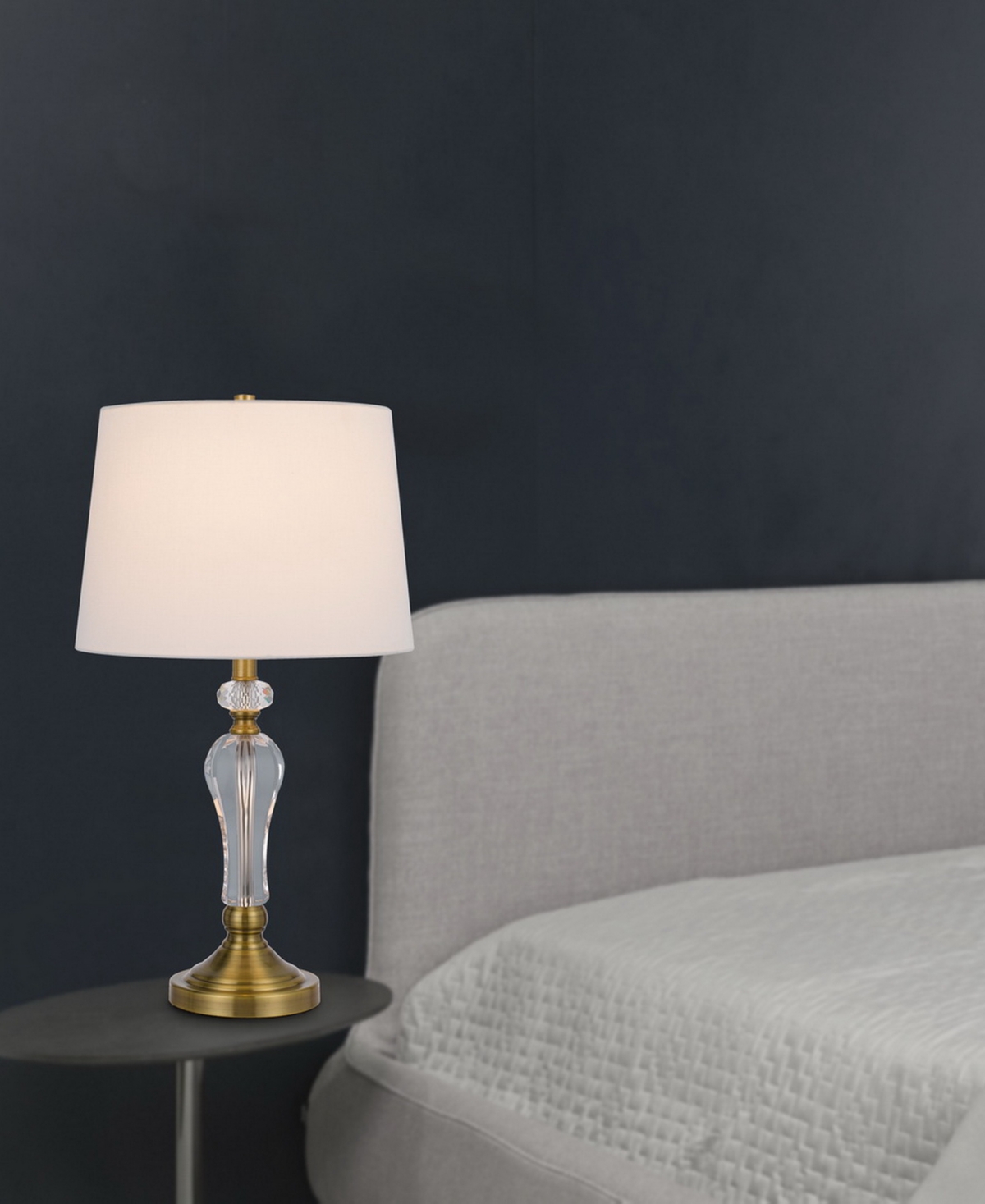 Cal Lighting 25" Height Metal Table Lamp Set In Antique Brass
