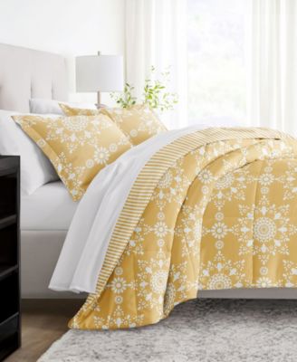 Ultra Soft Daisy Medallion Reversible 2- Pc. Comforter Set, Twin